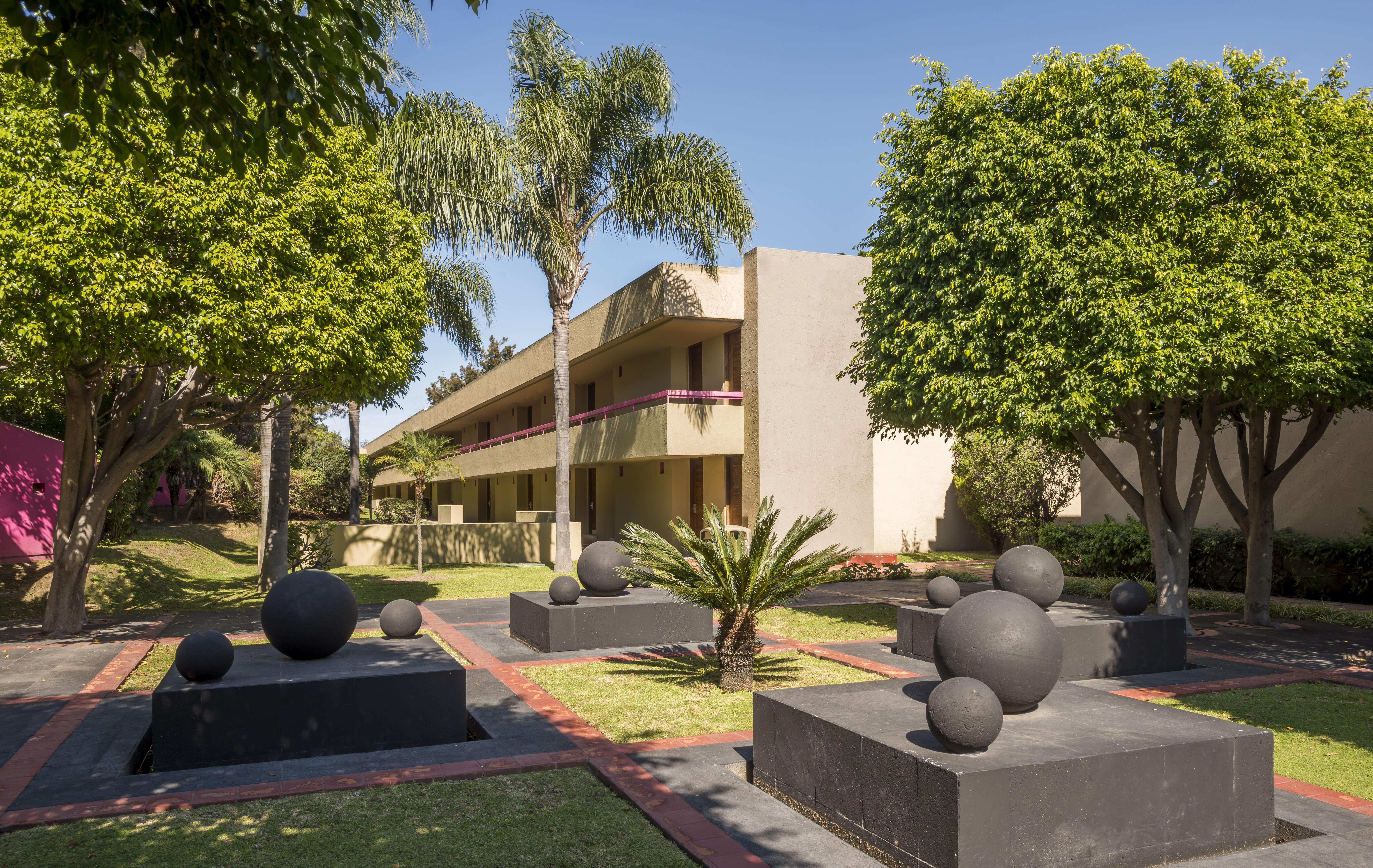 Hotel Camino Real Guadalajara Zapopan Exterior foto The hotel's grounds